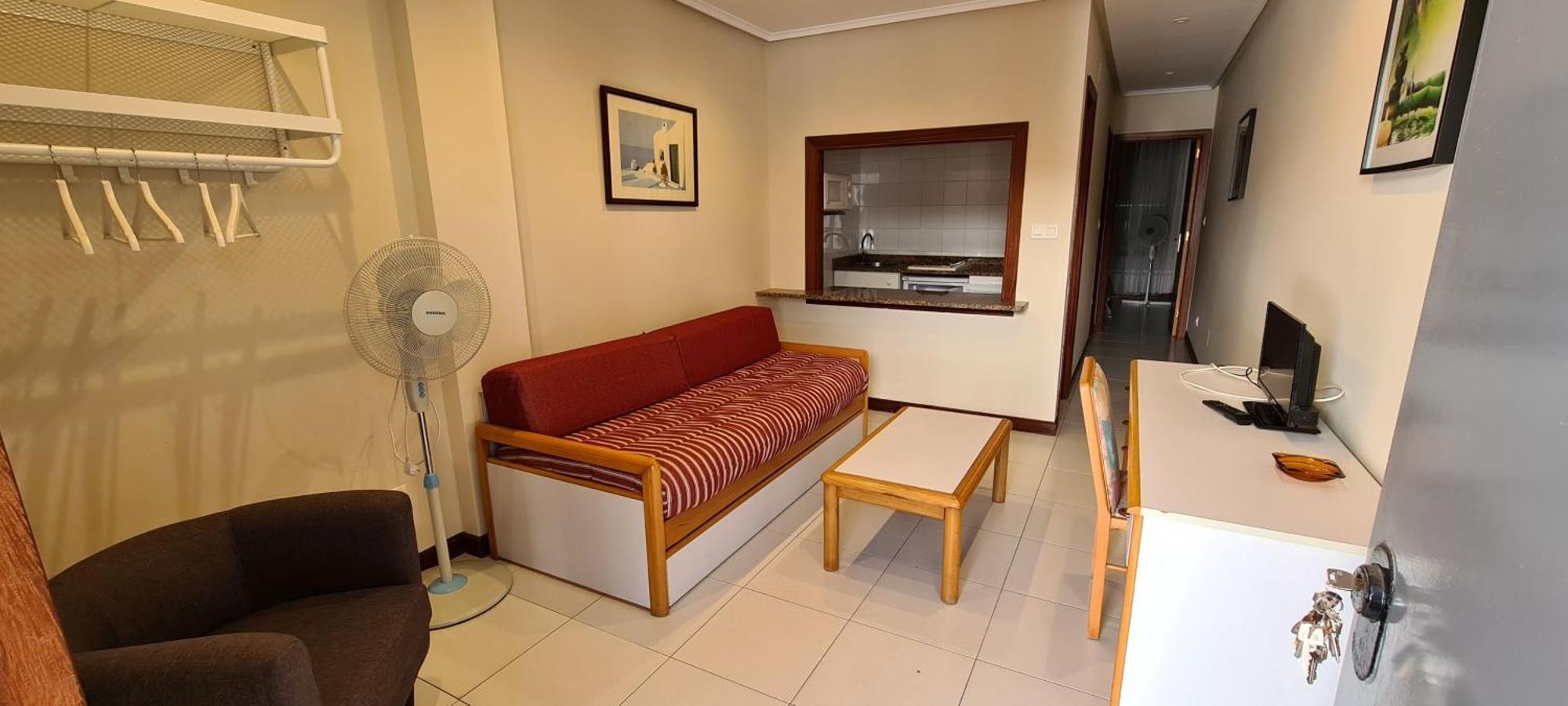 Apartamentos Elena Ларедо Экстерьер фото
