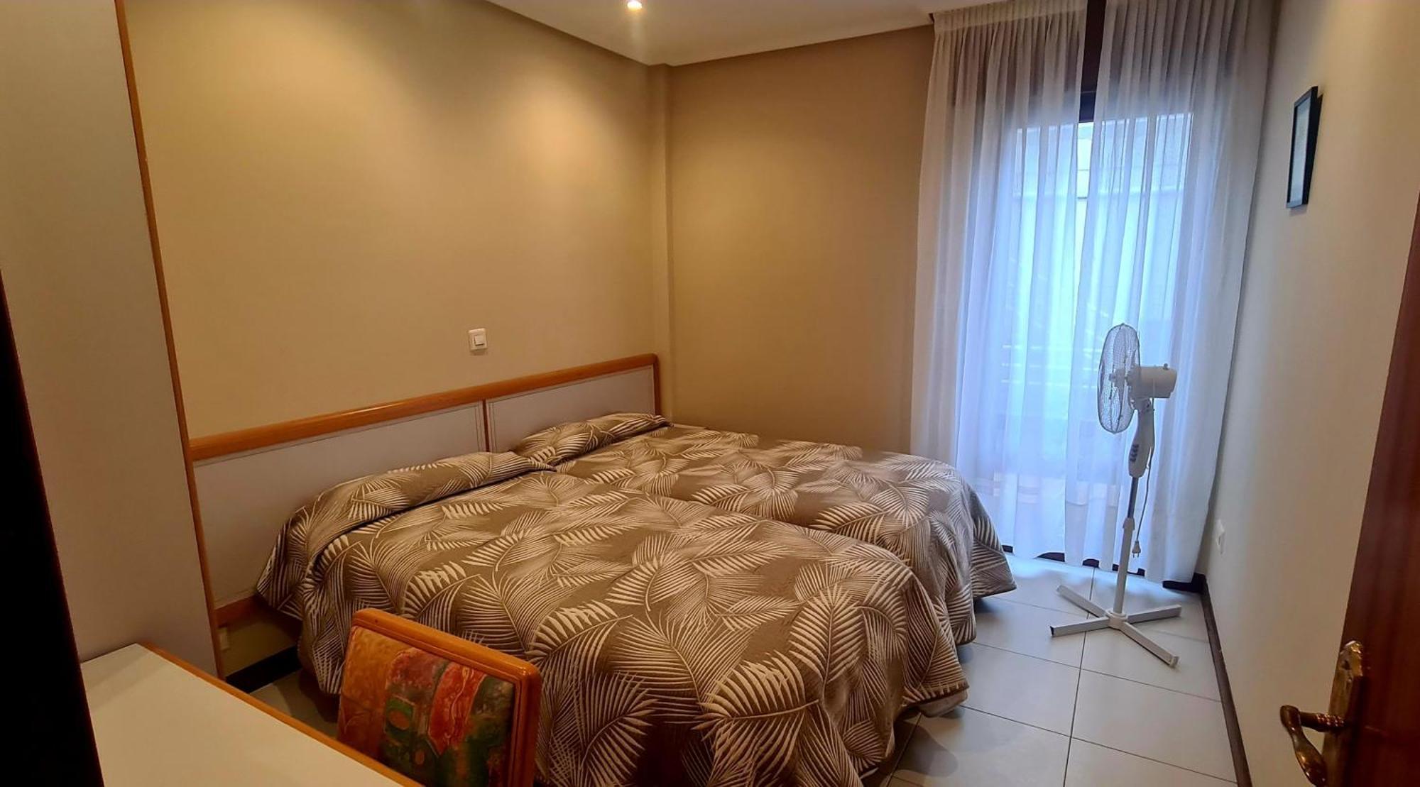 Apartamentos Elena Ларедо Экстерьер фото