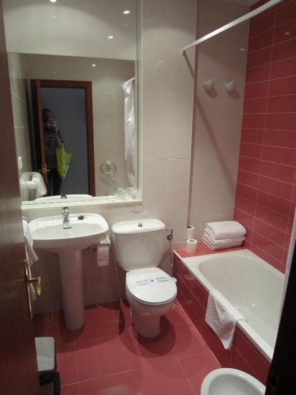 Apartamentos Elena Ларедо Номер фото